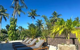 Surfing Temple Boutique Hotel